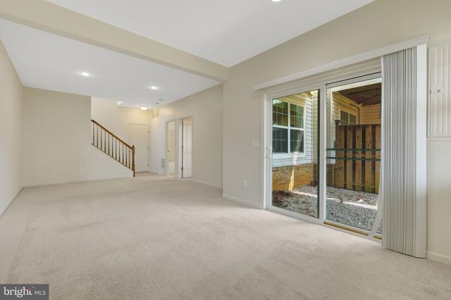 42258 CASTLE RIDGE SQ, Brambleton, VA 20148