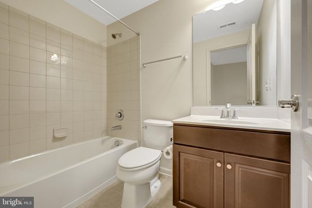 42258 CASTLE RIDGE SQ, Brambleton, VA 20148