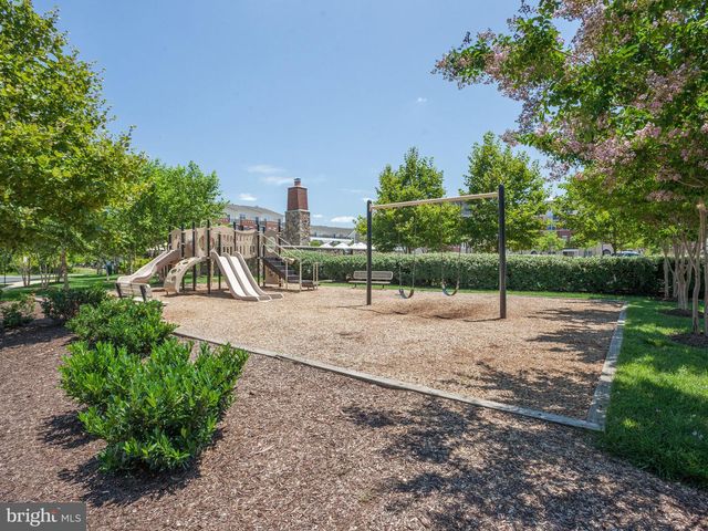 42258 CASTLE RIDGE SQ, Brambleton, VA 20148