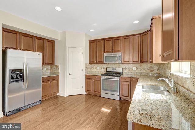 42258 CASTLE RIDGE SQ, Brambleton, VA 20148