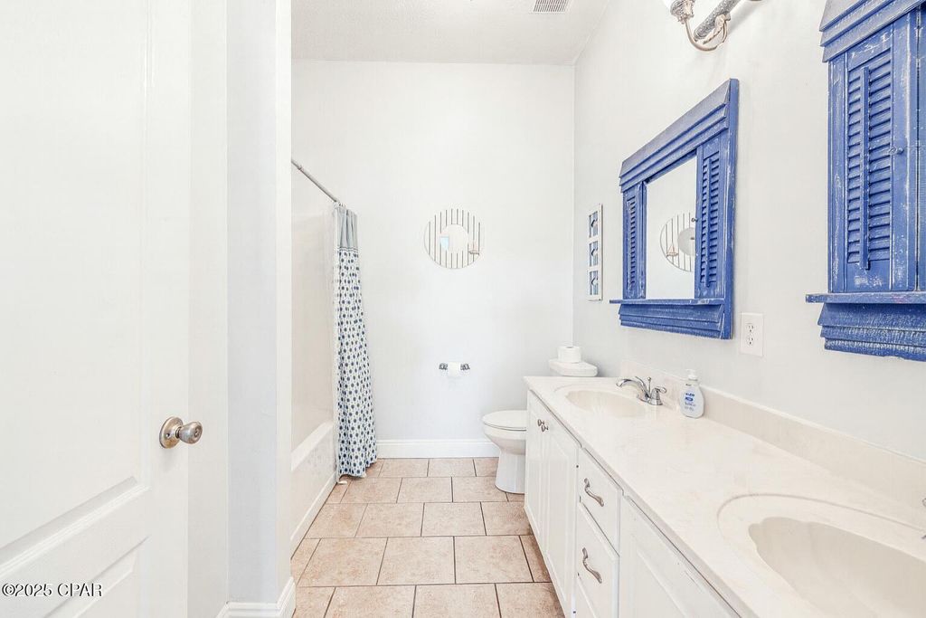 Image 37 of property listing at 5310 Thomas Drive, Panama City Beach, FL 32408