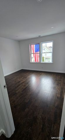 438 Park Street 2, Bridgeport, CT 06608