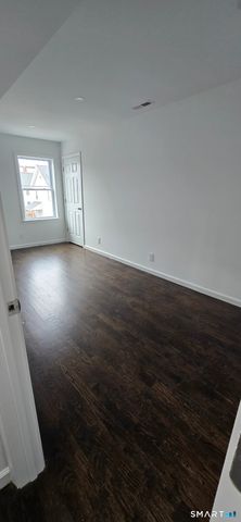 438 Park Street 2, Bridgeport, CT 06608