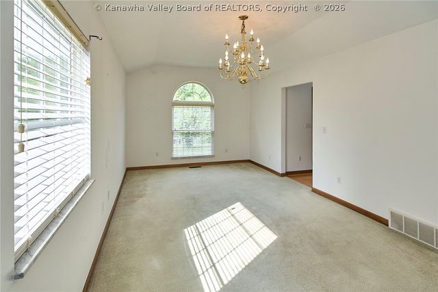 220 Crestview Drive, Charleston, WV 25302