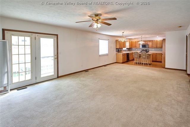 220 Crestview Drive, Charleston, WV 25302