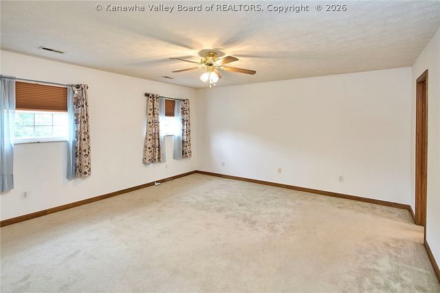 220 Crestview Drive, Charleston, WV 25302