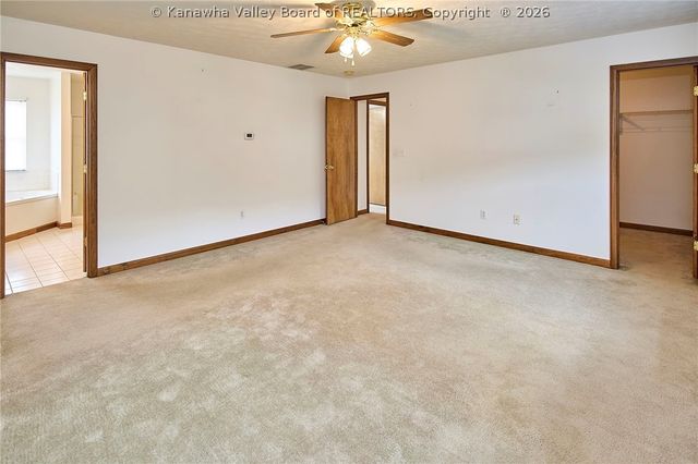 220 Crestview Drive, Charleston, WV 25302