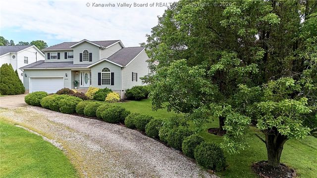 220 Crestview Drive, Charleston, WV 25302