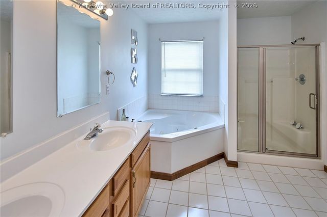220 Crestview Drive, Charleston, WV 25302