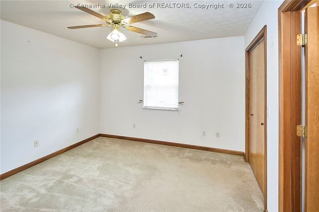 220 Crestview Drive, Charleston, WV 25302