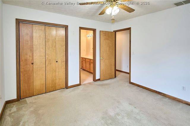 220 Crestview Drive, Charleston, WV 25302