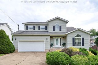 220 Crestview Drive, Charleston, WV 25302