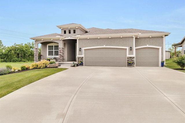 19006 Millview Street, Spring Hill, KS 66083