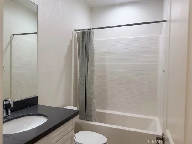 2975 Gibson Street, Riverside, CA 92503