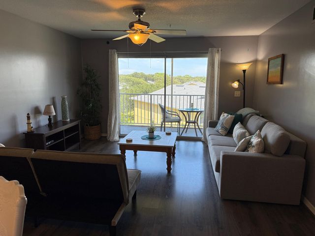 210 16th St, St Augustine Beach, FL 32080
