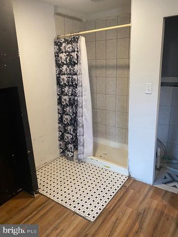 200 GREENWAY AVE, Darby, PA 19023