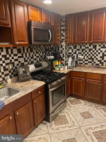 200 GREENWAY AVE, Darby, PA 19023