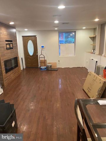 200 GREENWAY AVE, Darby, PA 19023