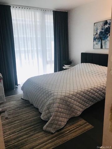 131-03 40th Road 11S, Flushing, NY 11354