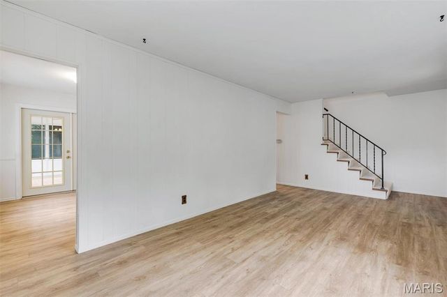 640 S Sappington Road, Kirkwood, MO 63122