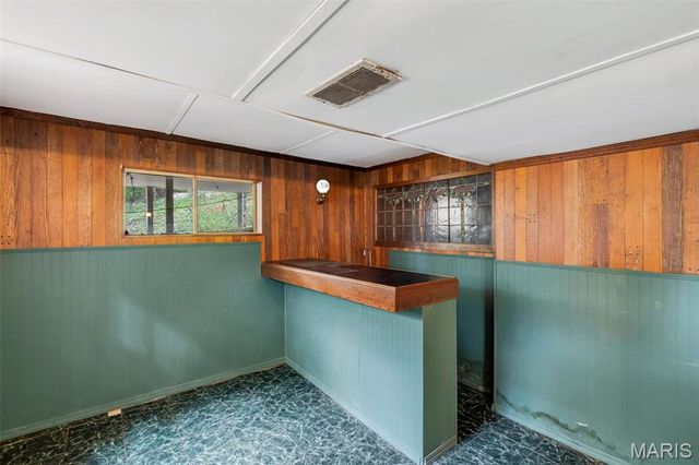 640 S Sappington Road, Kirkwood, MO 63122