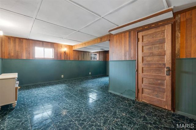 640 S Sappington Road, Kirkwood, MO 63122