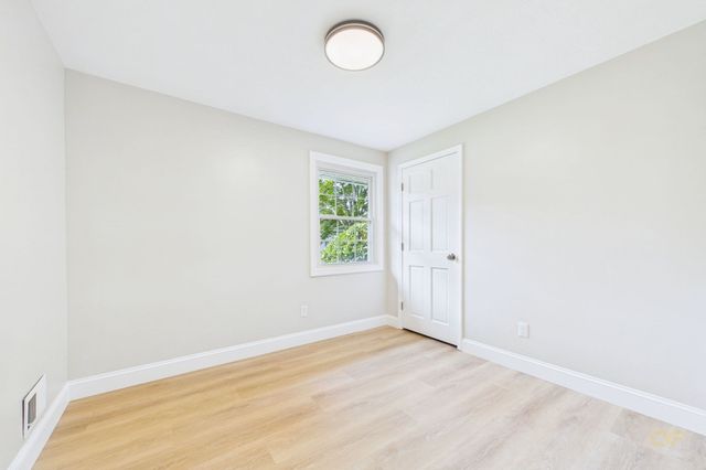 169 Powderhorn Dr., Taunton, MA 02780