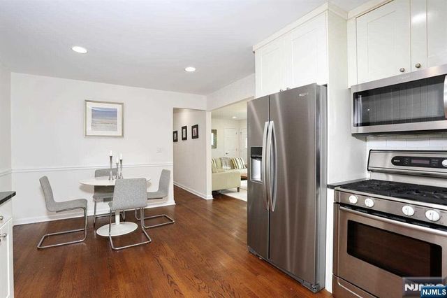 11 Evans Road, Cresskill, NJ 07626