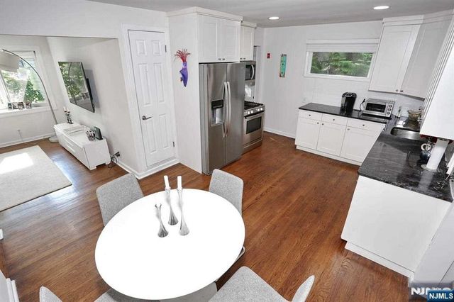 11 Evans Road, Cresskill, NJ 07626