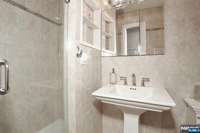 11 Evans Road, Cresskill, NJ 07626