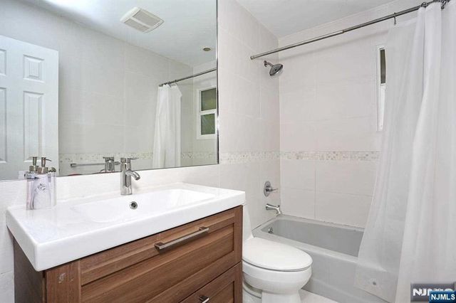 11 Evans Road, Cresskill, NJ 07626