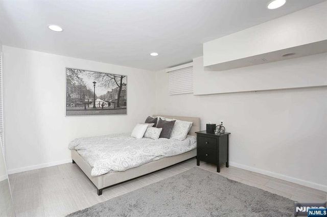 11 Evans Road, Cresskill, NJ 07626