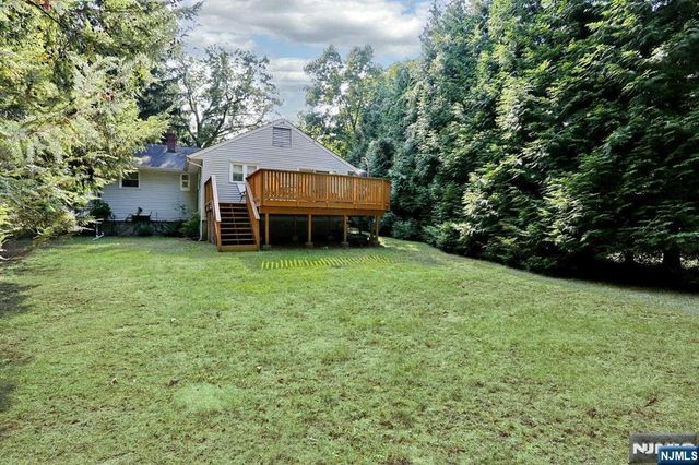 11 Evans Road, Cresskill, NJ 07626