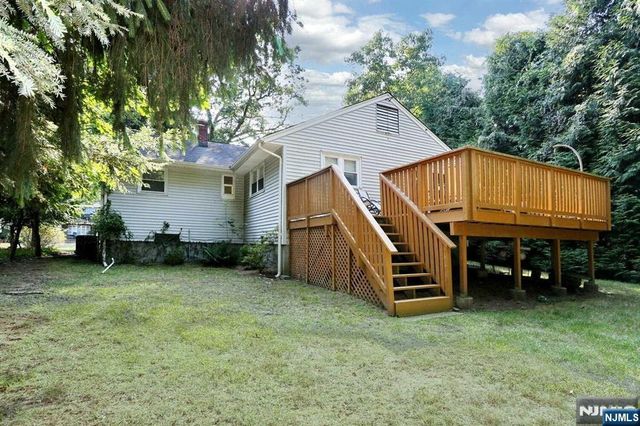 11 Evans Road, Cresskill, NJ 07626