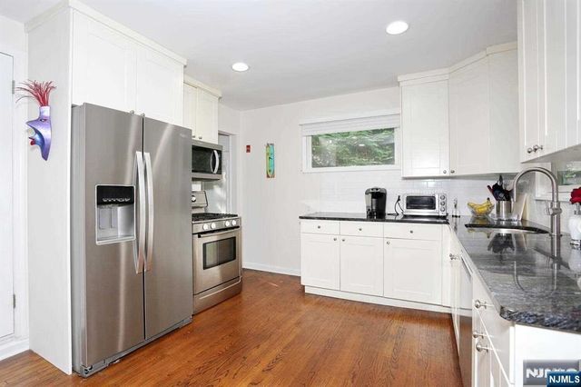 11 Evans Road, Cresskill, NJ 07626