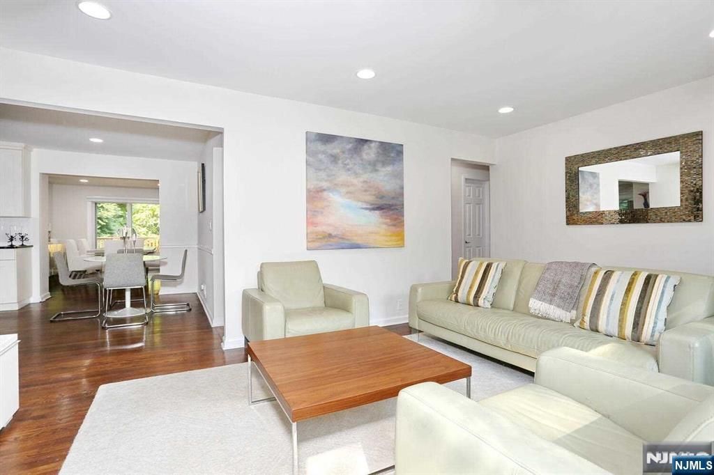 11 Evans Road, Cresskill, NJ 07626