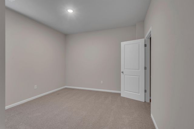 9519 E Hurst St, Wichita, KS 67210