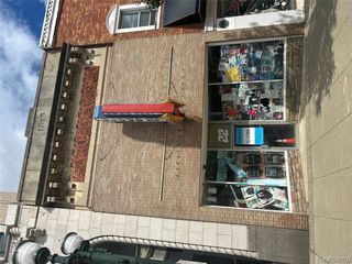 22 North Saginaw Street, Pontiac, MI 48342