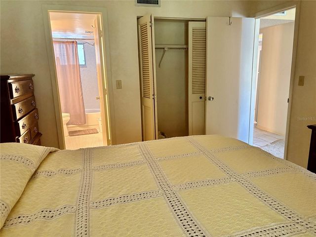 1310 GLEN OAKS DRIVE E 385E, Sarasota, FL 34232