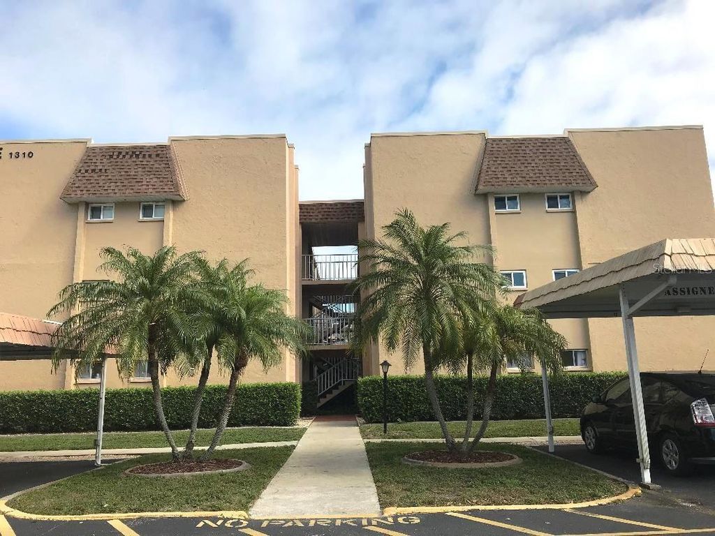 1310 GLEN OAKS DRIVE E 385E, Sarasota, FL 34232