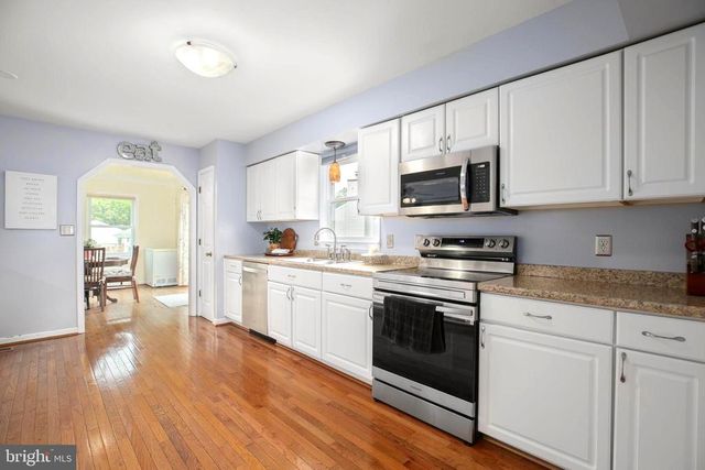800 SHAMROCK DR, Fredericksburg, VA 22407