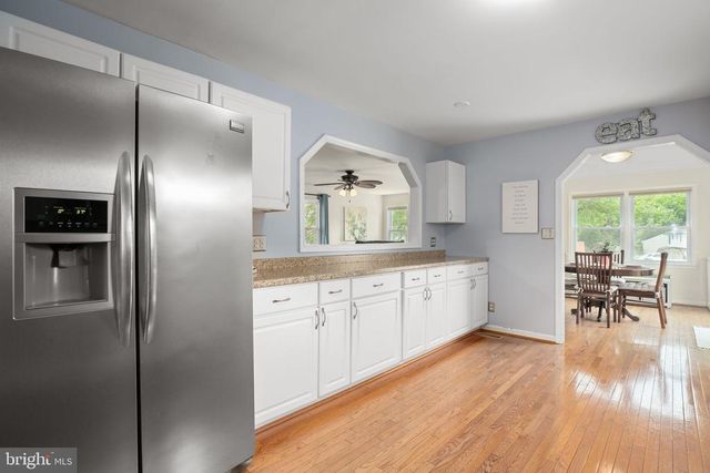 800 SHAMROCK DR, Fredericksburg, VA 22407