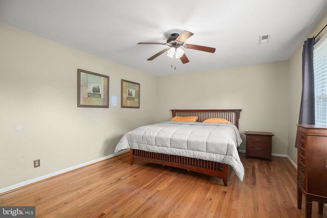800 SHAMROCK DR, Fredericksburg, VA 22407