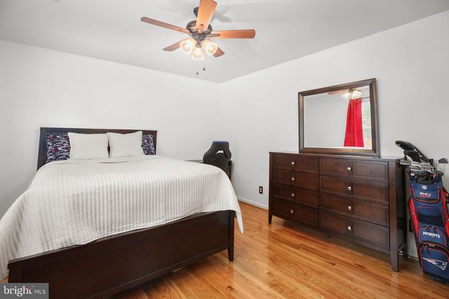 800 SHAMROCK DR, Fredericksburg, VA 22407