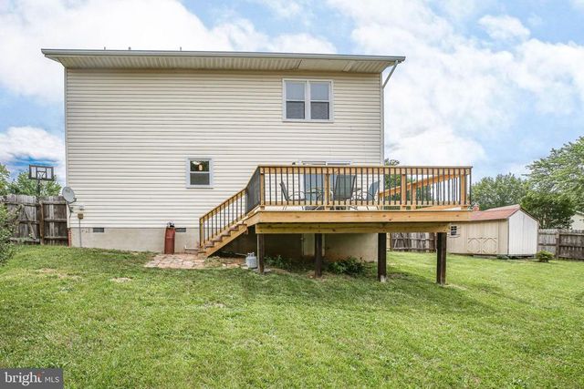 800 SHAMROCK DR, Fredericksburg, VA 22407
