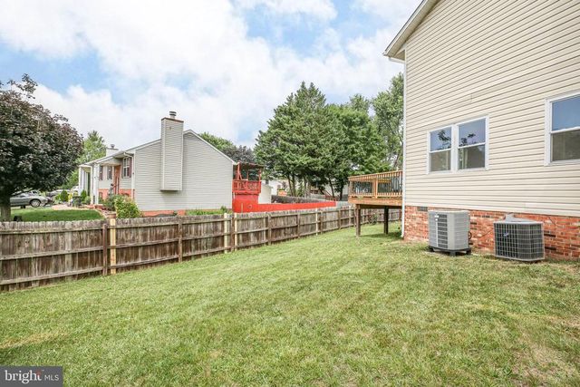 800 SHAMROCK DR, Fredericksburg, VA 22407