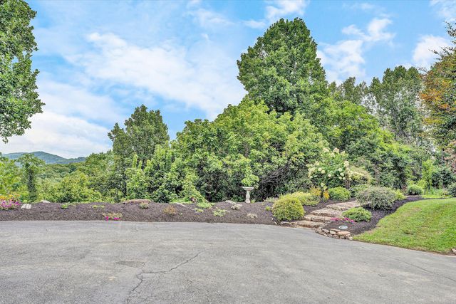 8995 Jubal Early HWY, Hardy, VA 24101