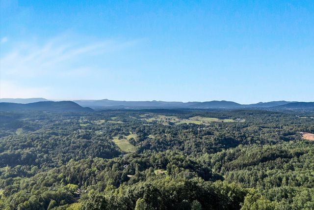 8995 Jubal Early HWY, Hardy, VA 24101