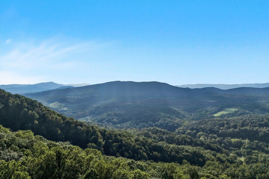 8995 Jubal Early HWY, Hardy, VA 24101