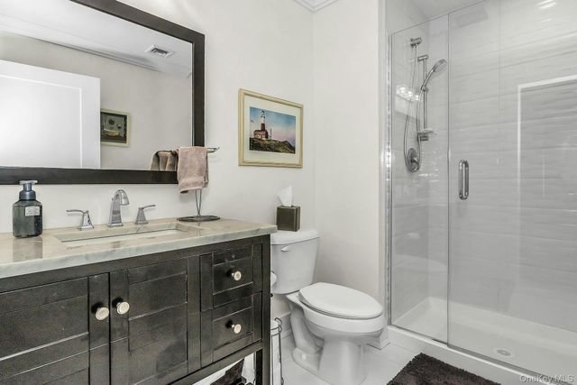 710 Breton Way 710, Glen Cove, NY 11542